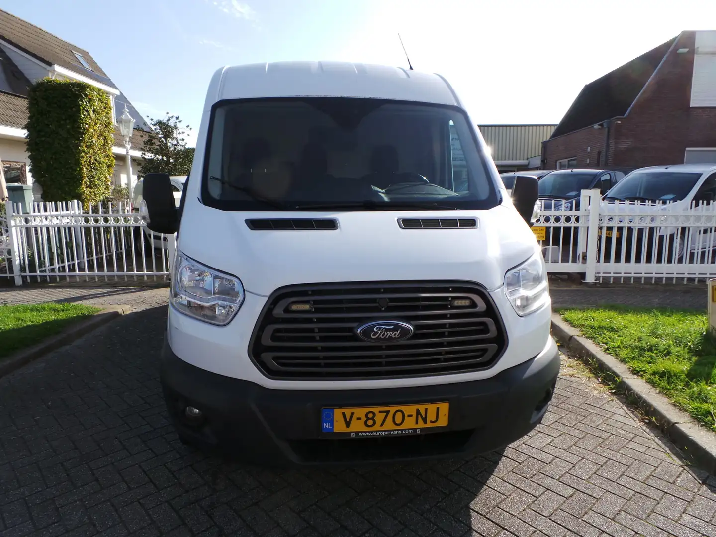 Ford Transit 350 2.0 TDCI 131pk L2H2 Trend Airco,Cruise,Navi,Ca Wit - 2