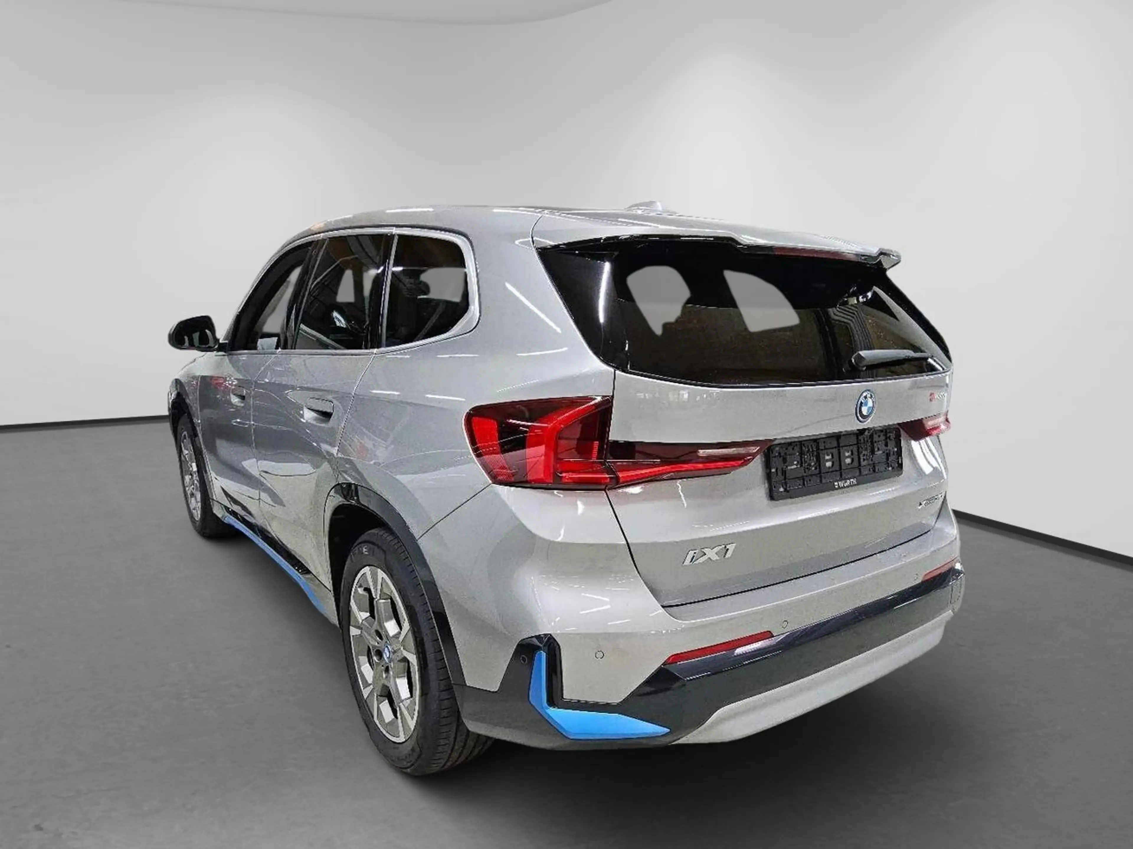 BMW iX1 xDrive 30 xLine Wide El.Heckkl. LED Navi AUT — photo 8