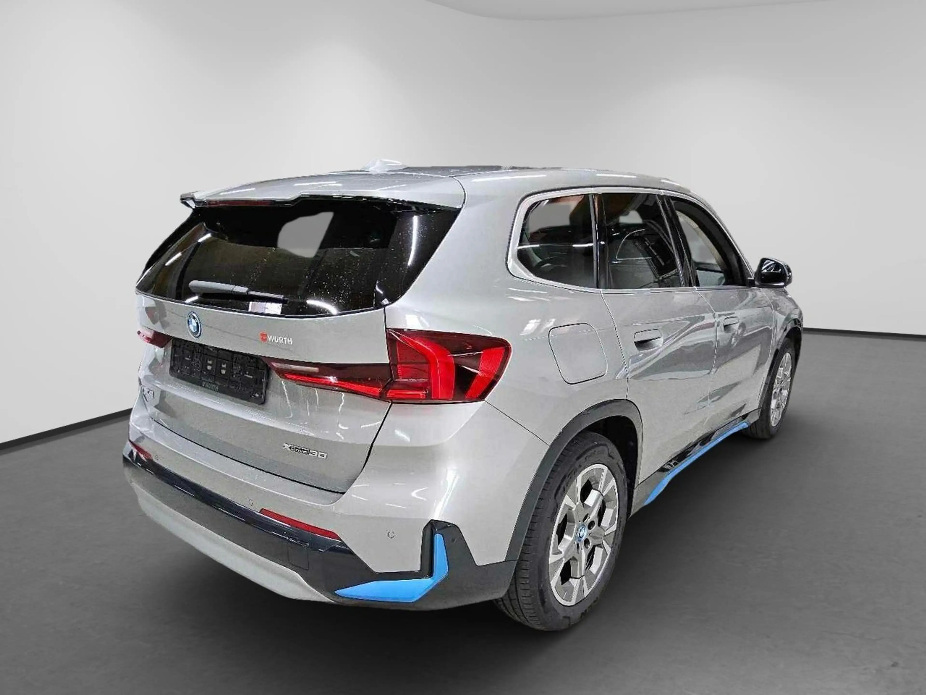 BMW iX1 xDrive 30 xLine Wide El.Heckkl. LED Navi AUT — photo 5