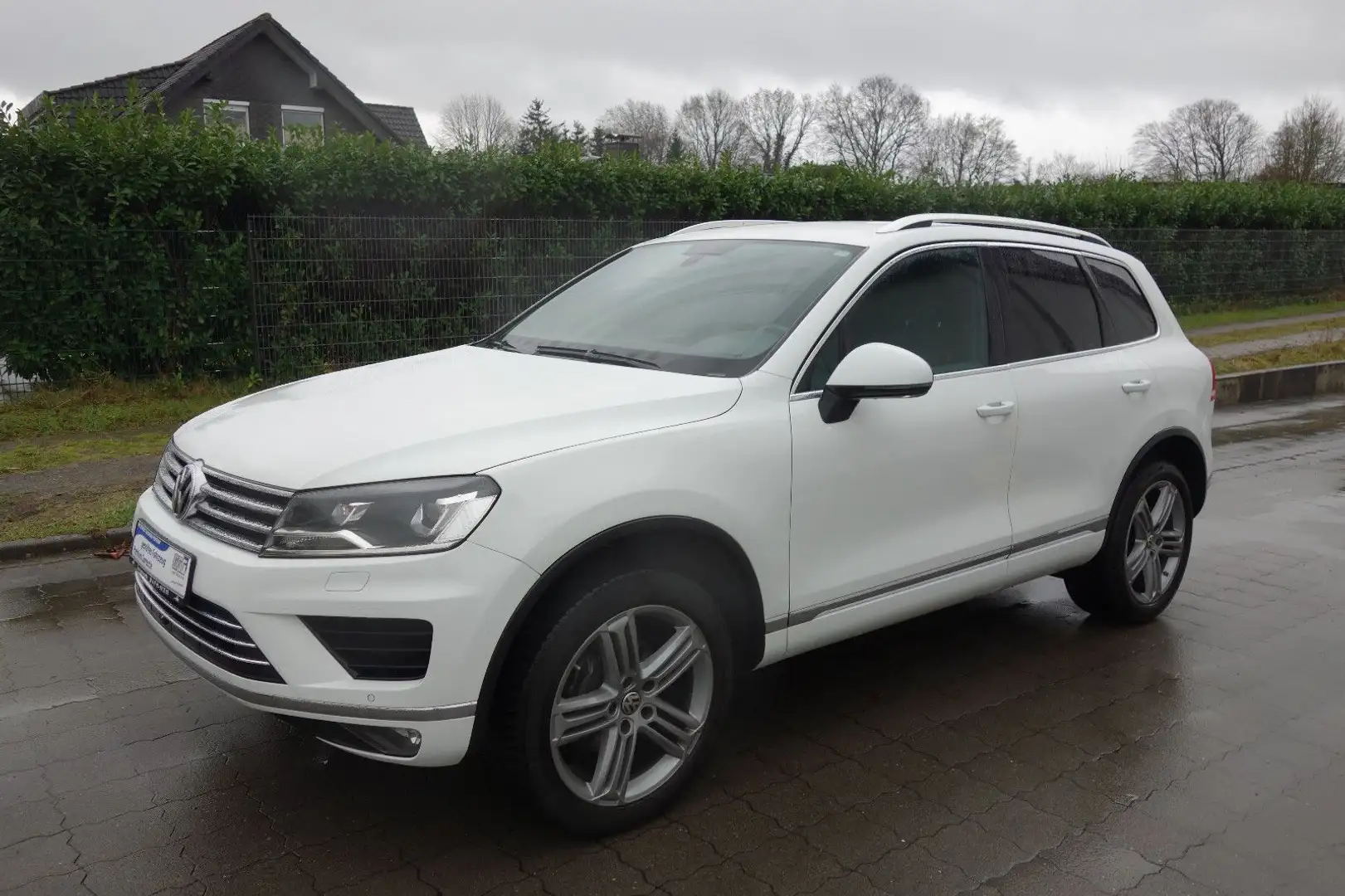 Volkswagen Touareg 3.0 V6 TDI 150kw  /Automatik/Leder Wit - 1