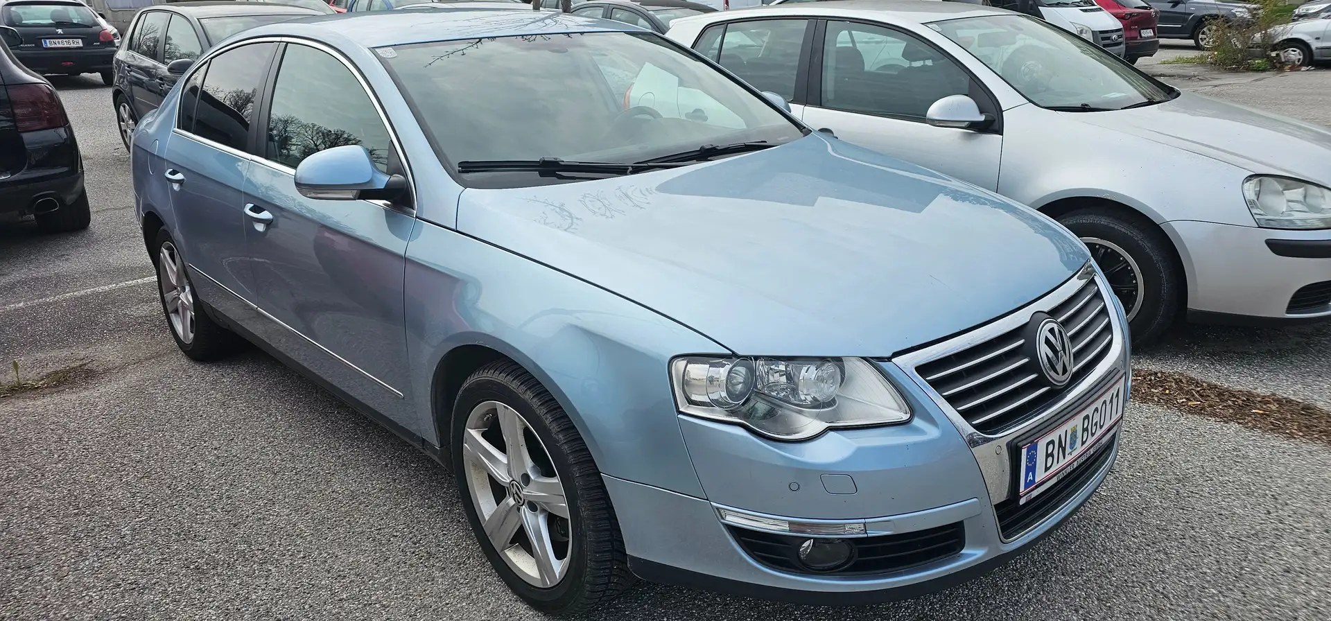 Volkswagen Passat Highline 2,0 TDI DPF 4Motion Silber - 1