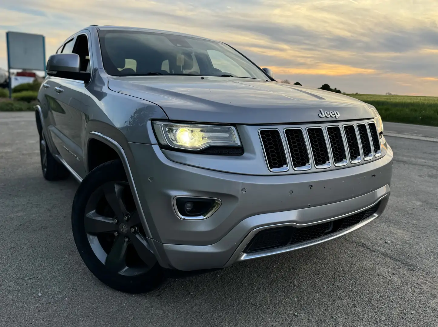 Jeep Grand Cherokee 3.0 V6 TD Overland Gris - 1
