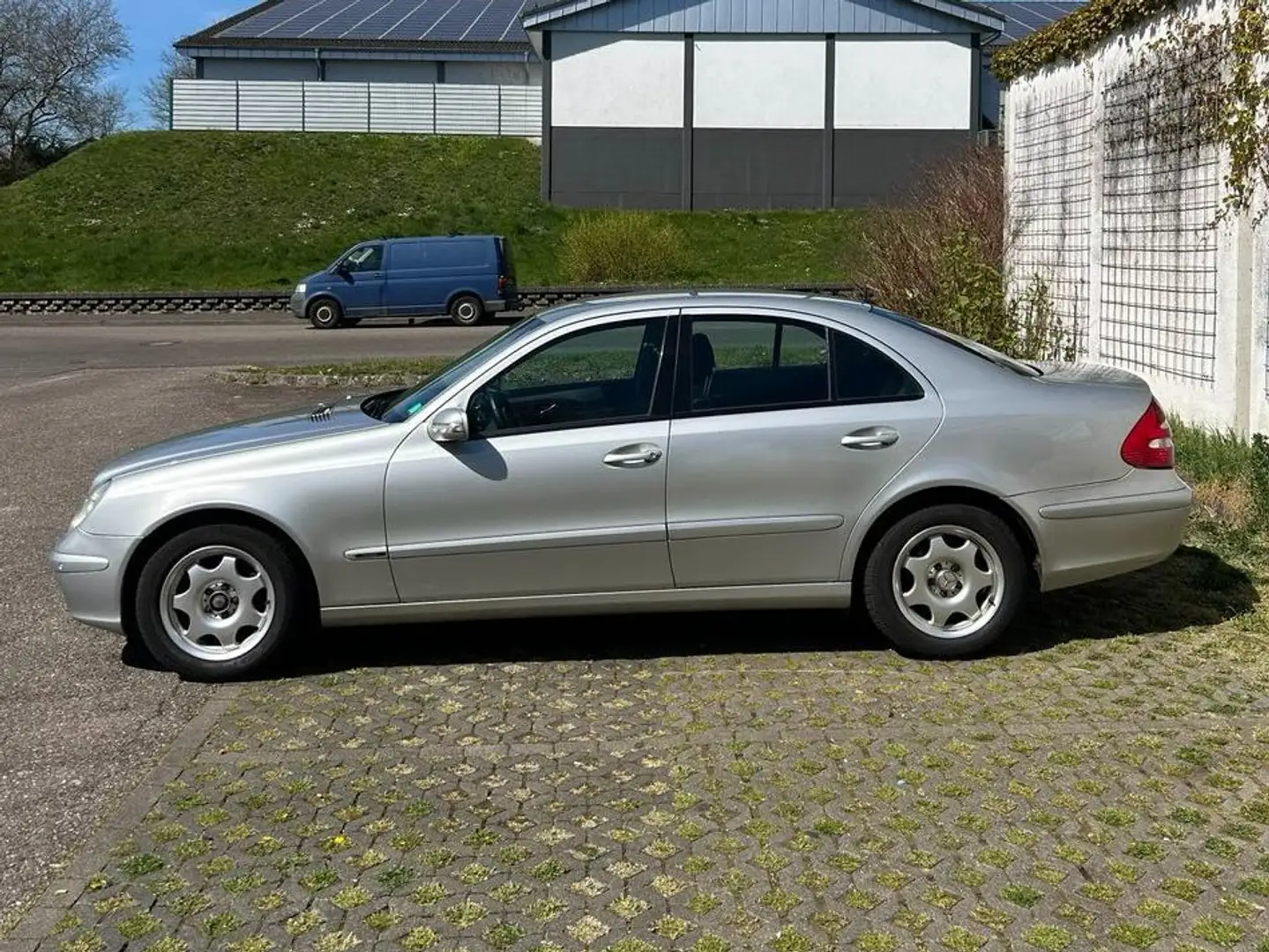 Mercedes-Benz E 220 E 220 CDI Automatik Classic Zilver - 2