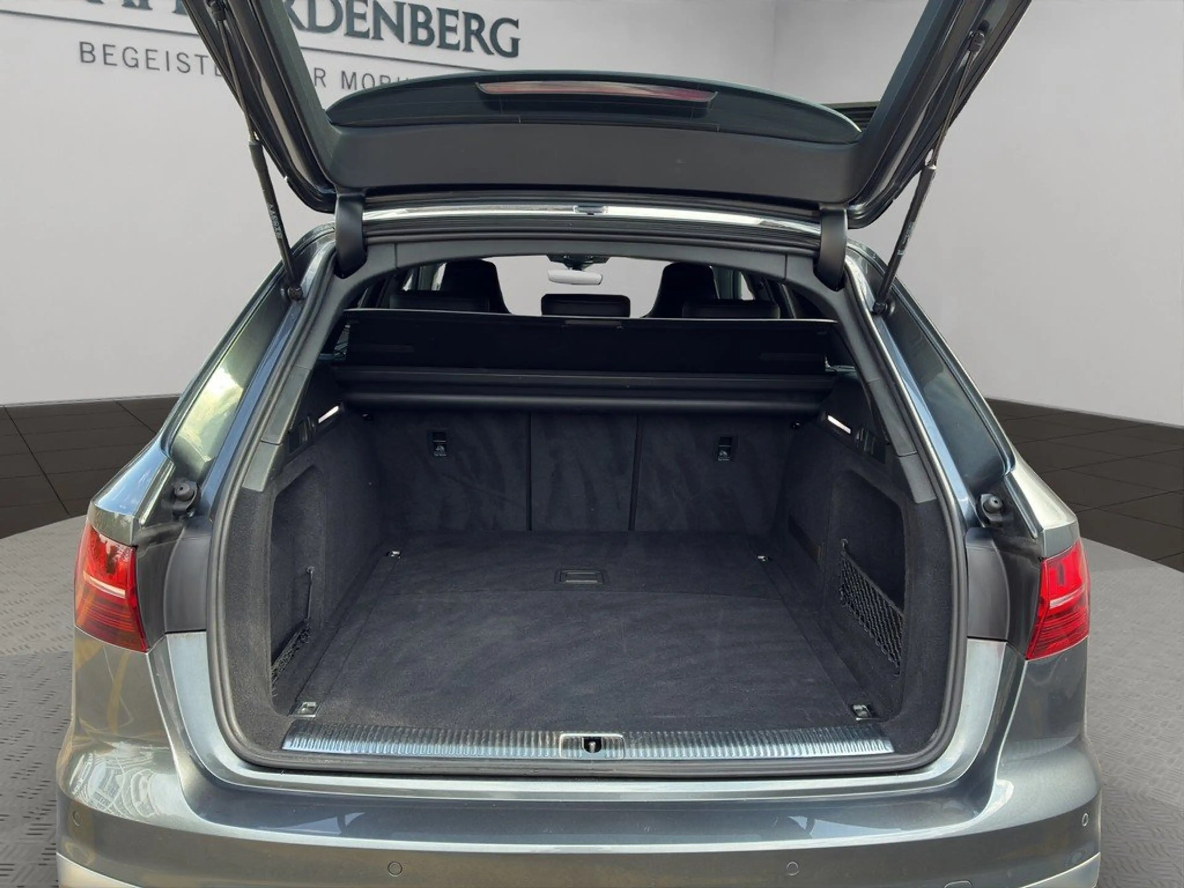 Audi S4 Avant 3.0 TDI quattro Tiptronic B&O Matrix — photo 15