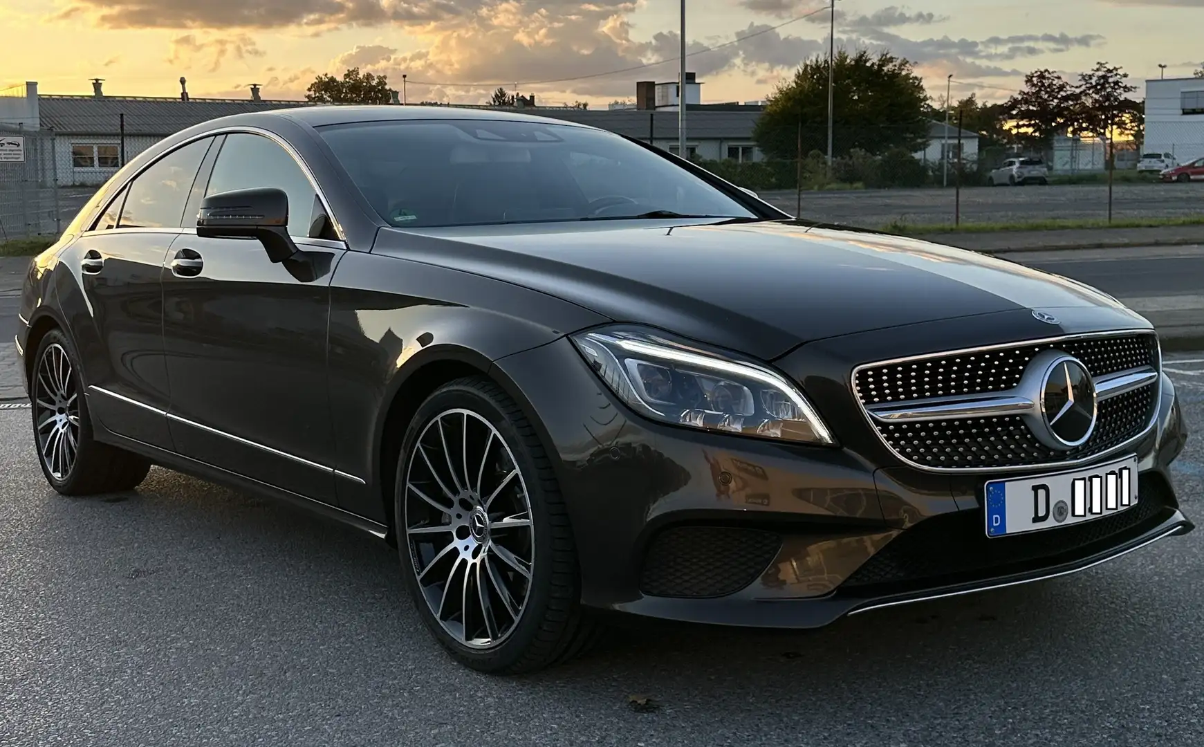 Mercedes-Benz CLS 350 CLS 350 (BlueTEC) d 9G-TRONIC Brun - 1