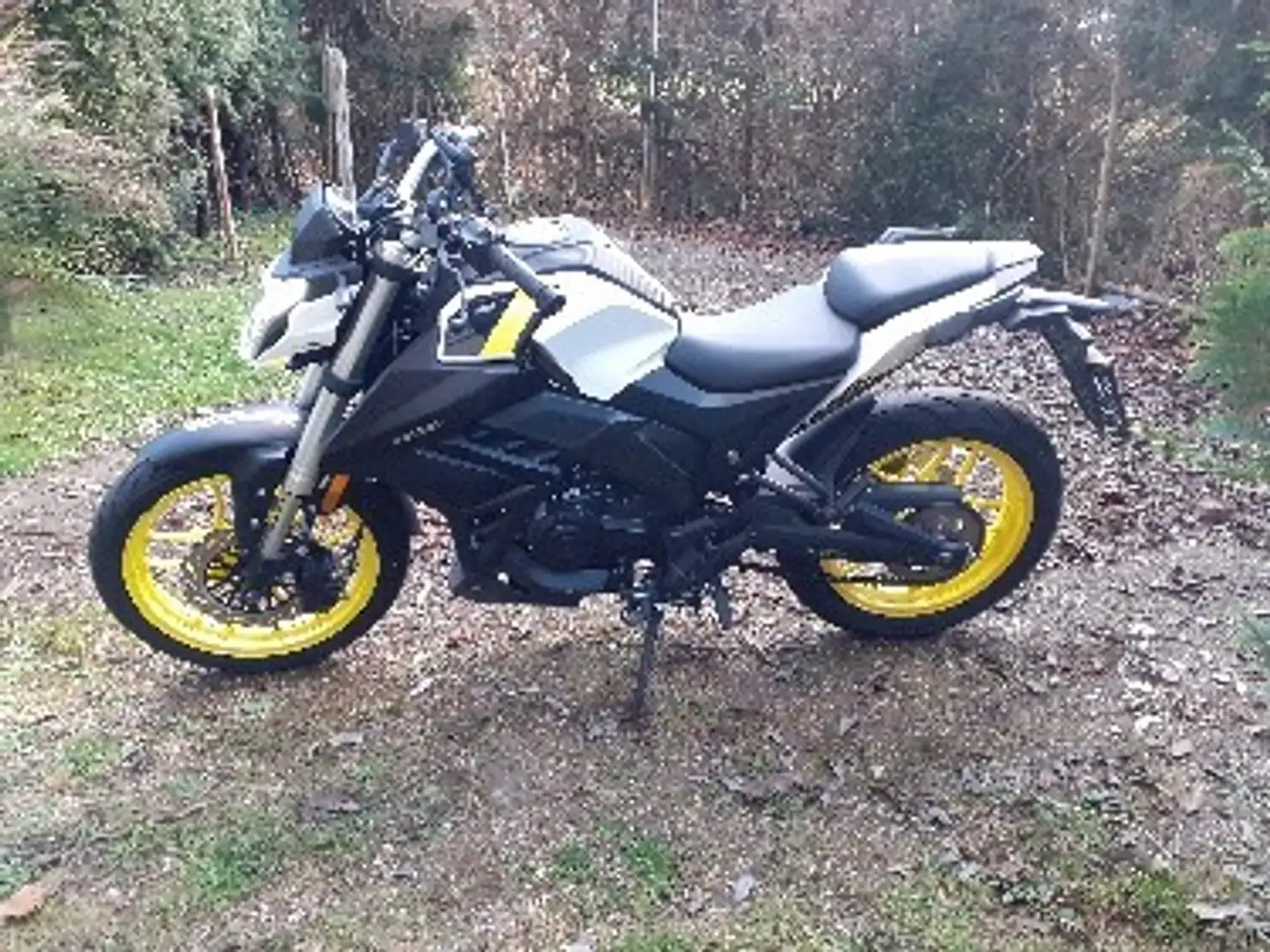 Motron Nomad 125 L3e-A1 Motorrad Black - 1