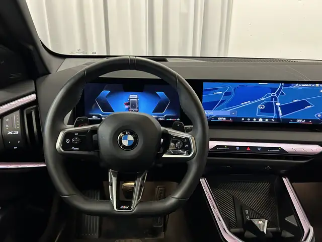BMW X3 view 11