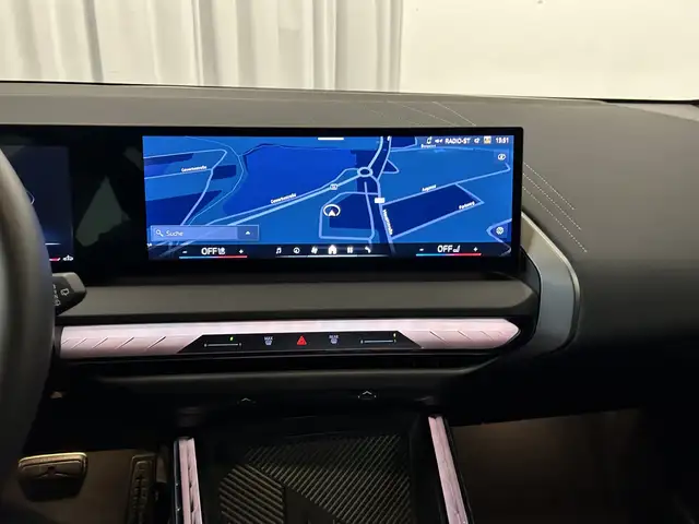 BMW X3 view 12