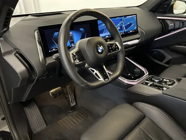 BMW X3 view 8