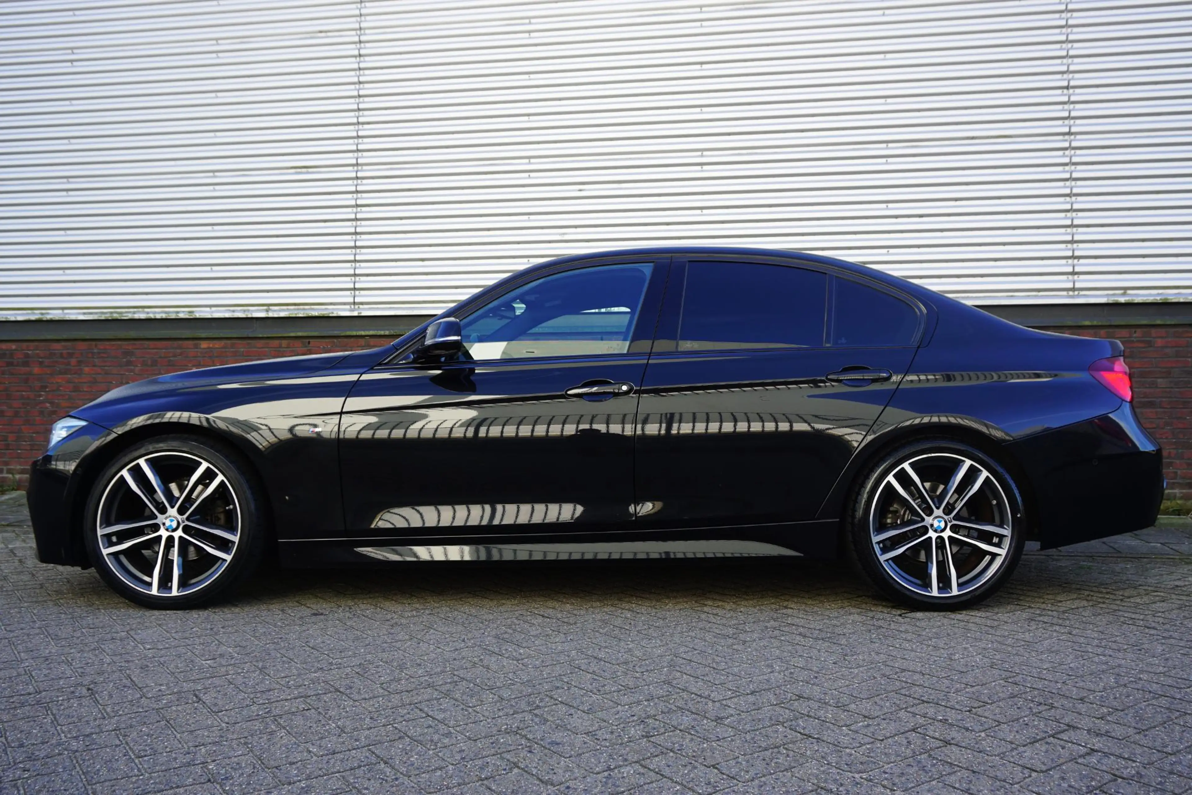 BMW 318 3-serie 318i Edition M Sport Shadow Executive/19 I — photo 9