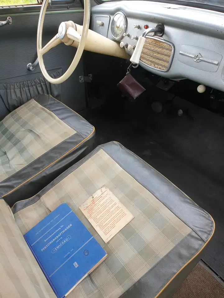Trabant AWZ P 70, foto 6