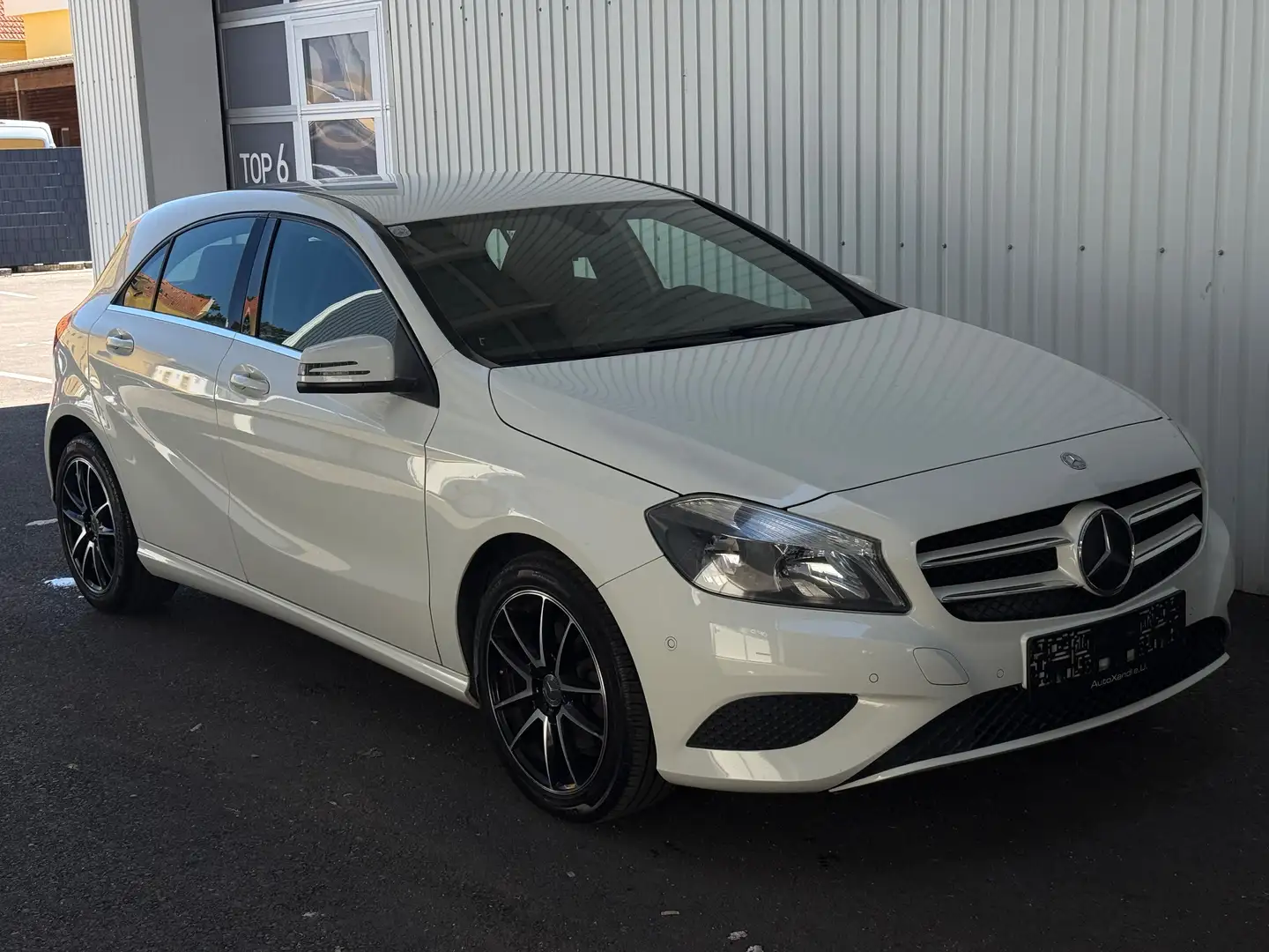 Mercedes-Benz A 180 A 180 BlueEfficiency*PDC*Navi*Bluethooth* Weiß - 2