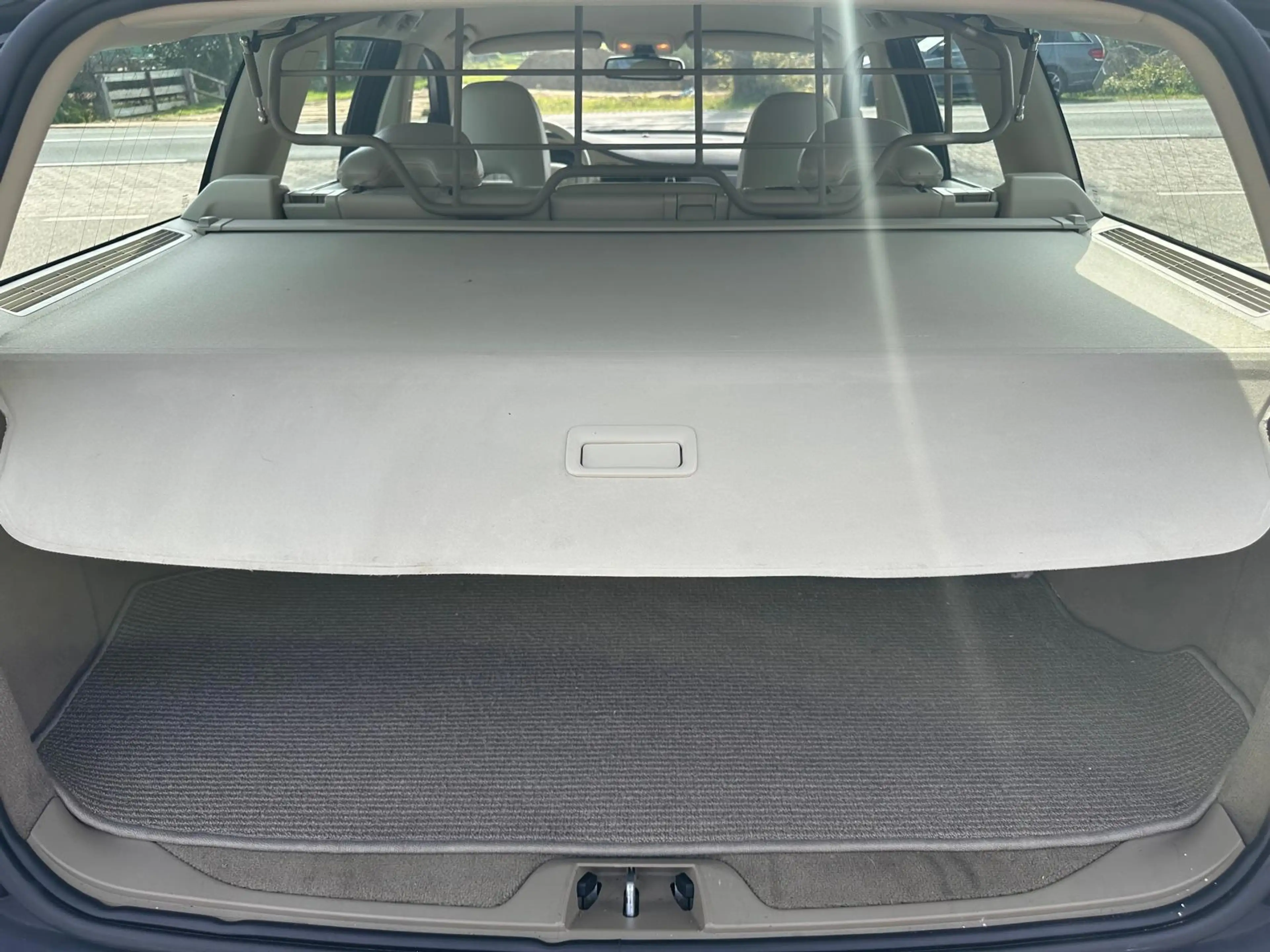 Volvo XC70 2.4 D5 Momentum — photo 11