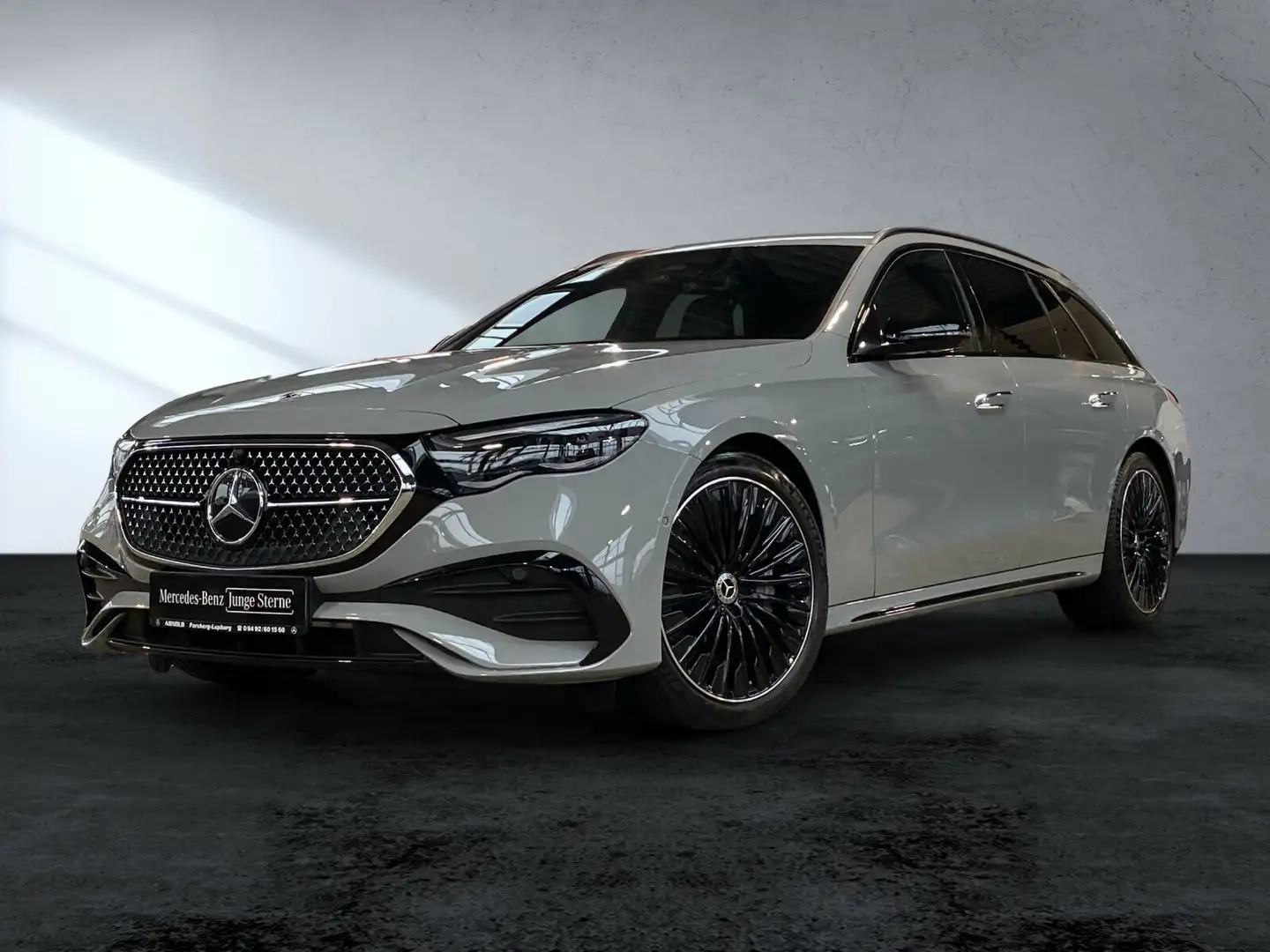 Mercedes-Benz E 450 E 450 T d 4M AMG Line Night Leder AHK 360° Distr Gris - 2