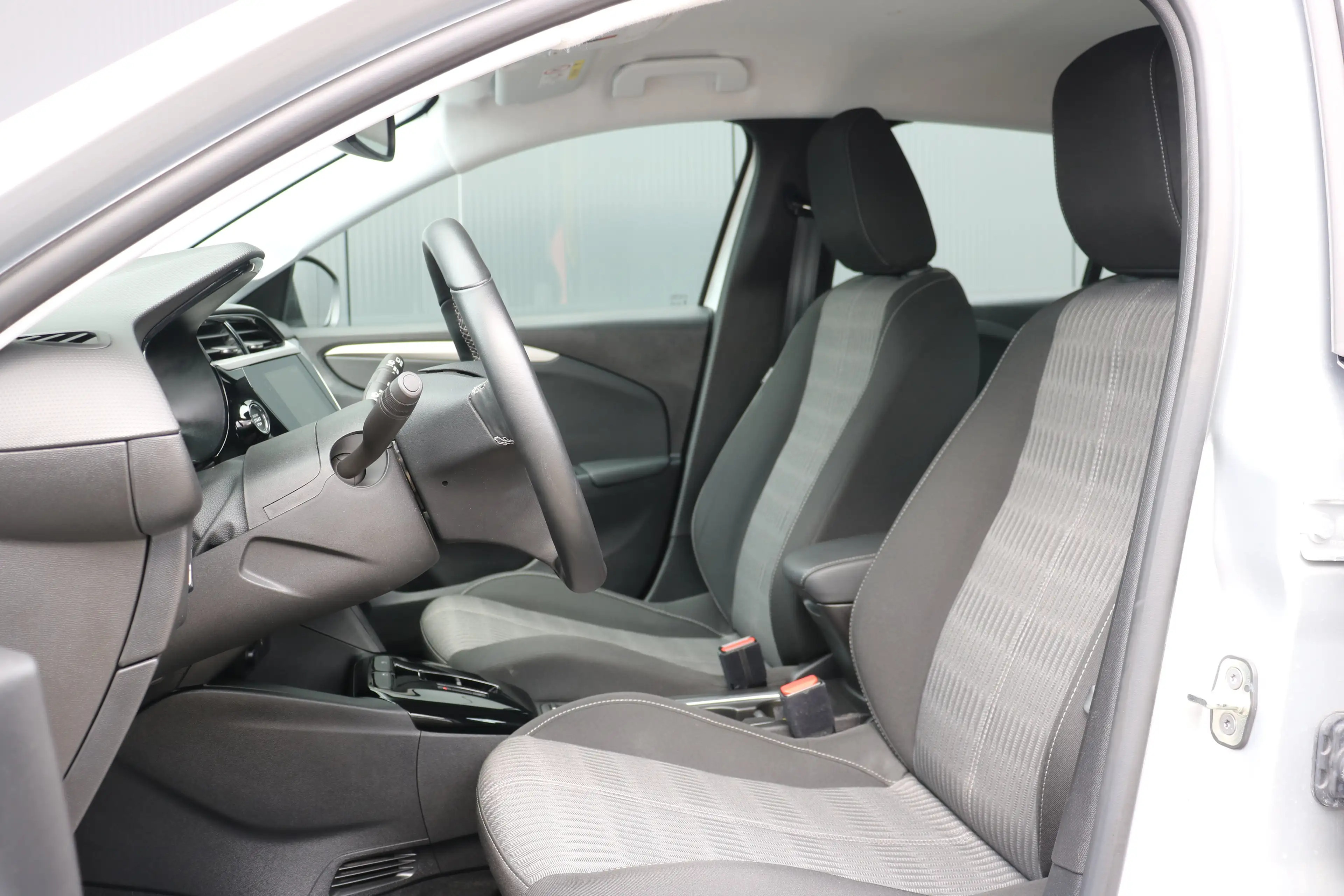 Opel Corsa-e e Edition | Parkeeersensoren achter | Cruise contr — photo 12