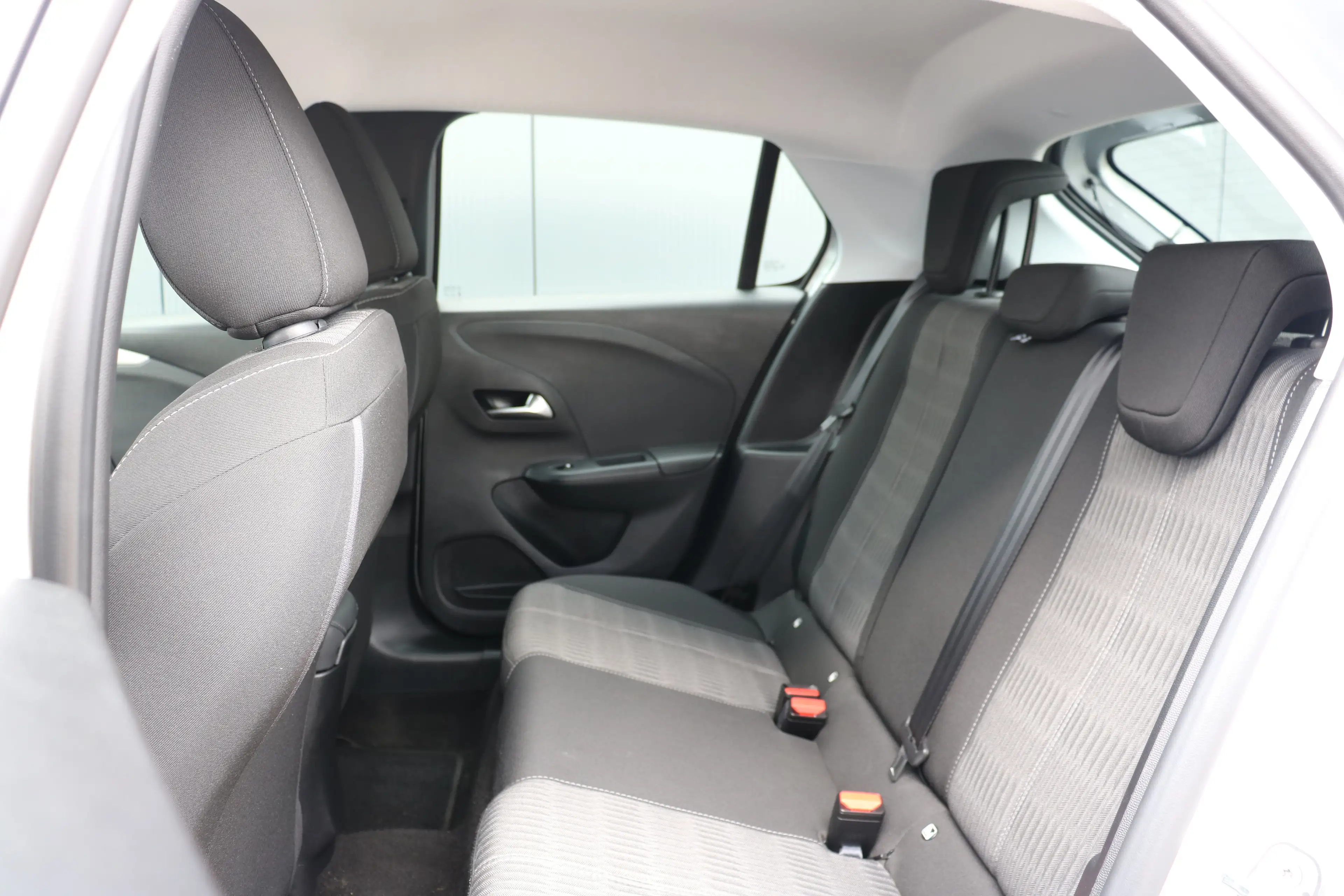 Opel Corsa-e e Edition | Parkeeersensoren achter | Cruise contr — photo 14