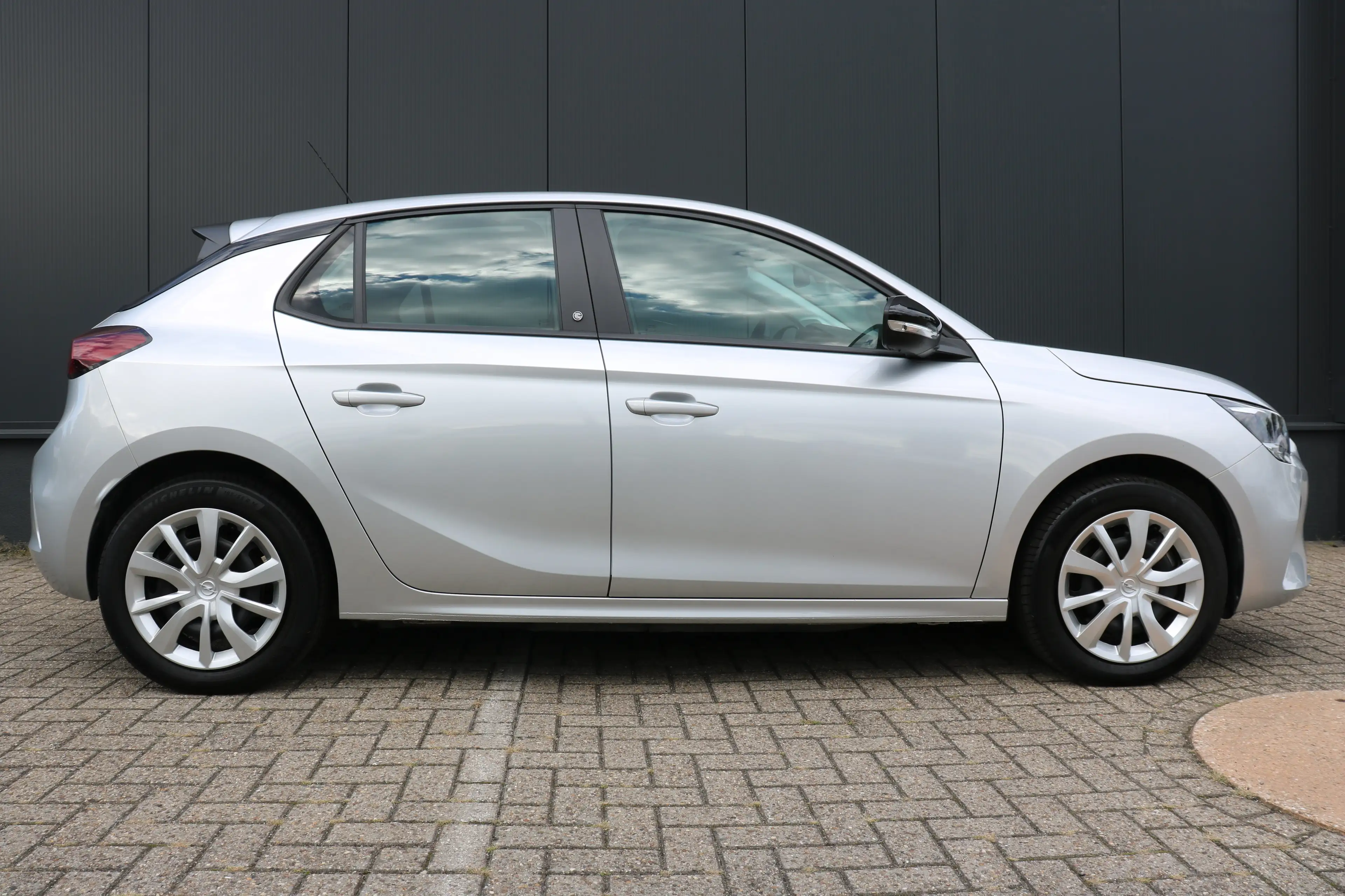 Opel Corsa-e e Edition | Parkeeersensoren achter | Cruise contr — photo 4