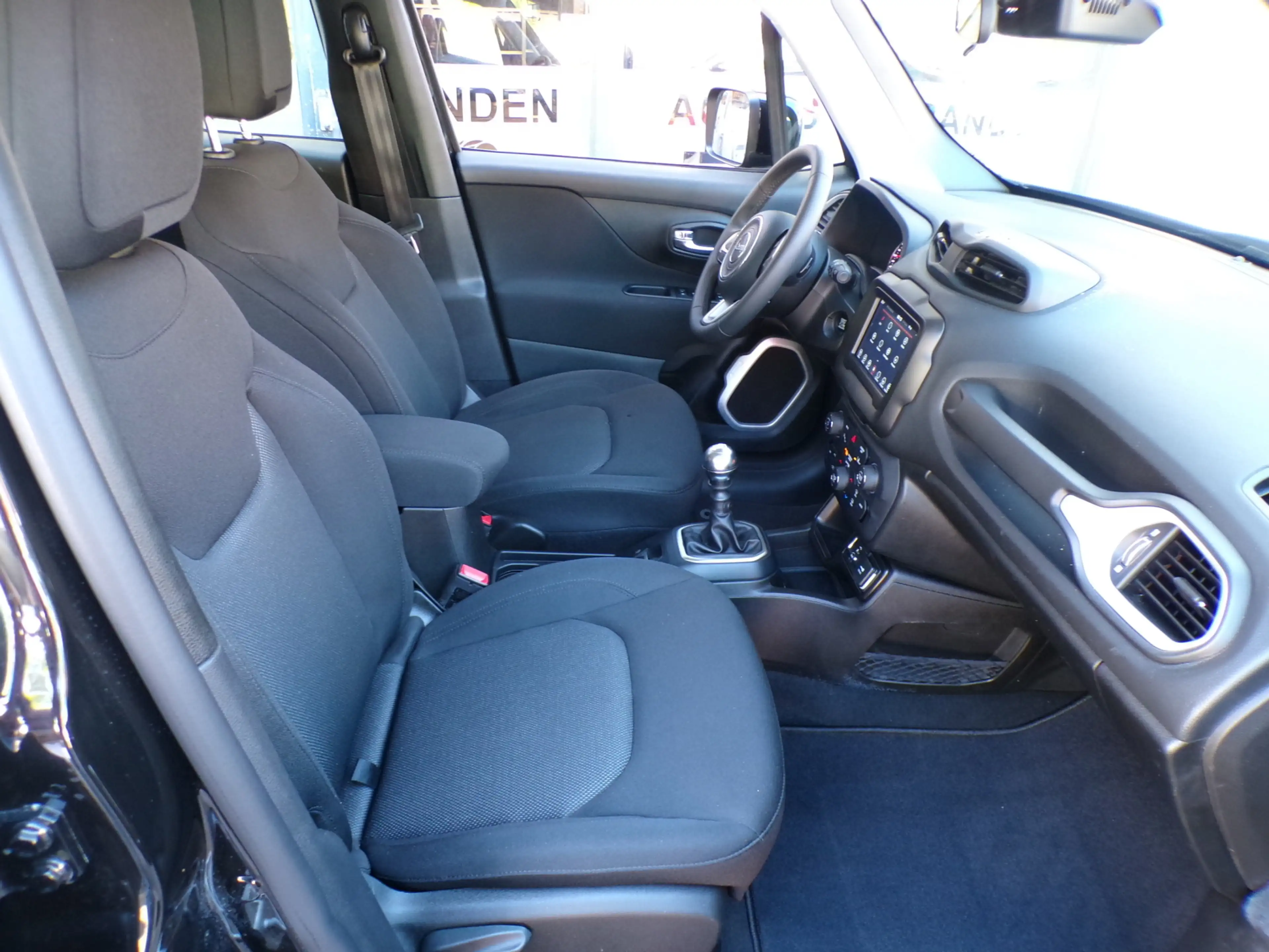 Jeep Renegade 1.0T Limited BLACKLINE 1 EIGENAAR,ZEER MOOI !!! — photo 8