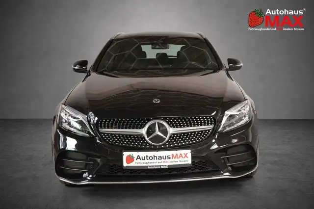 Mercedes-Benz 300 view 9
