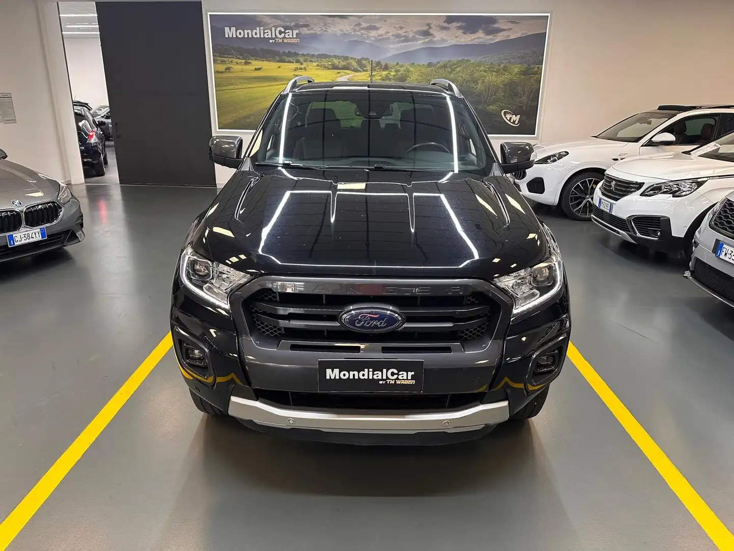 Ford Ranger 2.0 ecoblue double cab Wildtrak 213cv auto *+ IVA* Gris - 2