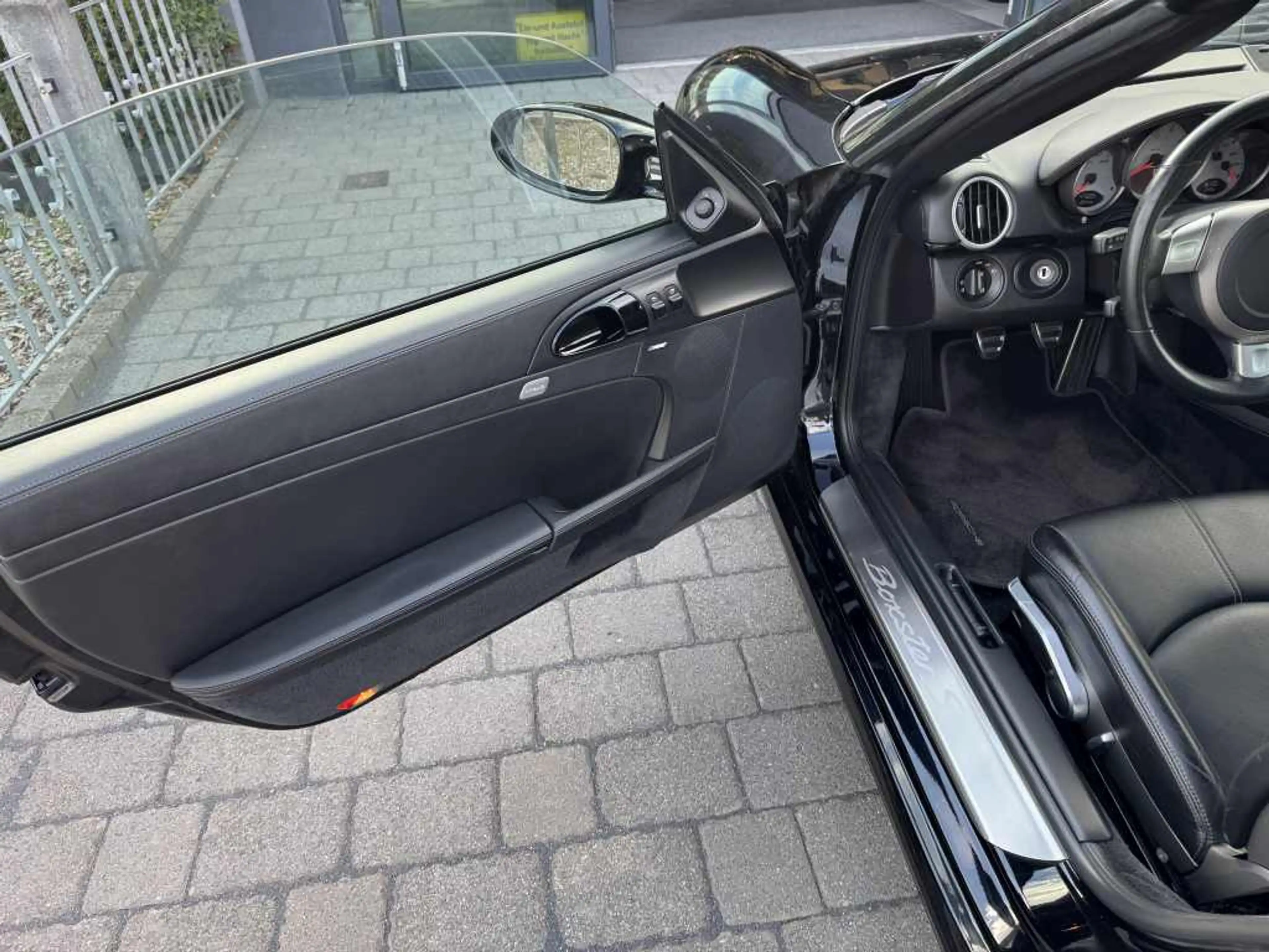 Porsche Boxster S — photo 12