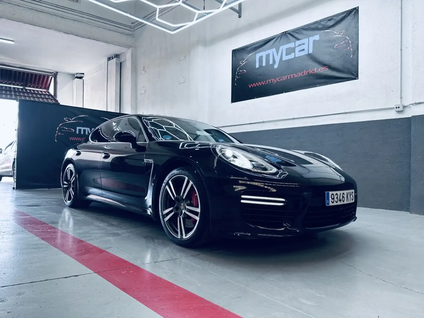 Porsche Panamera Turbo PDK Negro - 2
