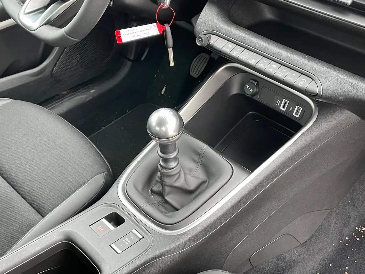 Jeep Avenger 1.2 GSE T3 Altitude *LED*ACC*SHZ*CARPLAY* 21