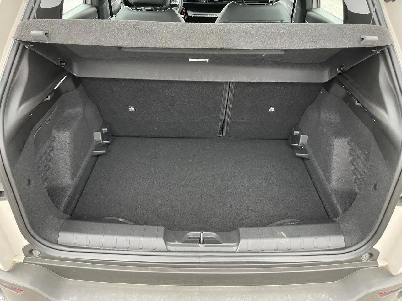 Jeep Avenger 1.2 GSE T3 Altitude *LED*ACC*SHZ*CARPLAY* 27