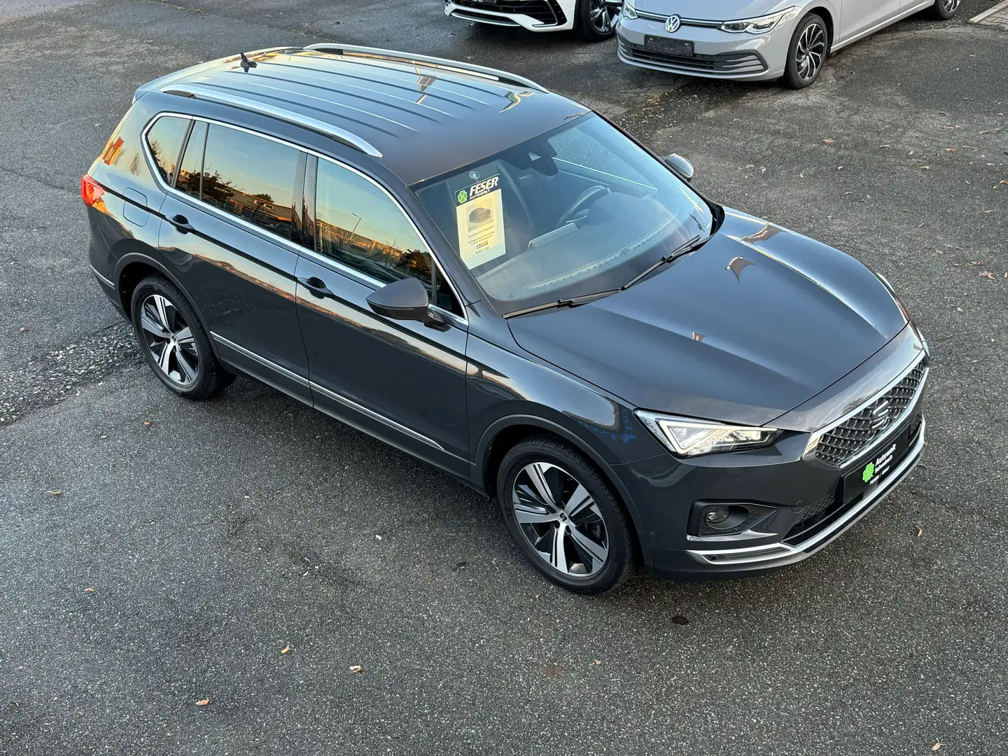 SEAT Tarraco EXCELLENCE 1.4 e-HYBRID AHK NAVI LINK 19" Grau - 1
