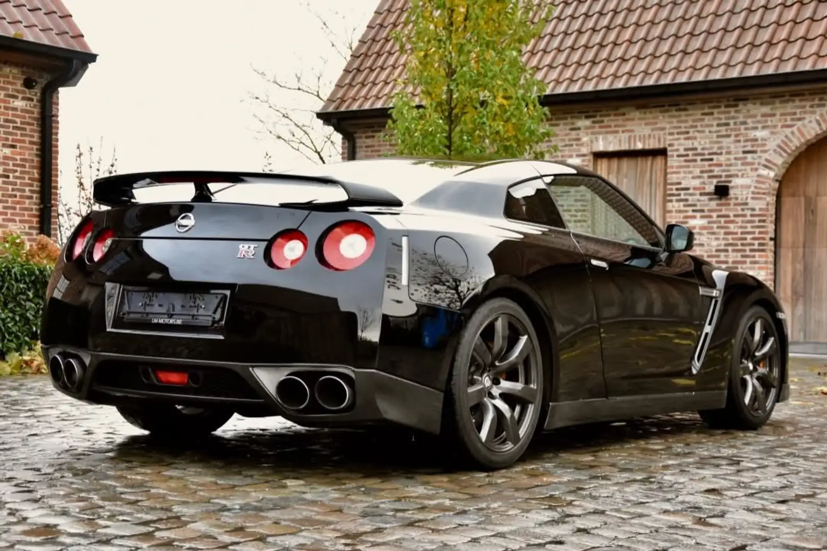 Nissan GT-R GT-R Black Edition **COLLECTORS ITEM** Noir - 1