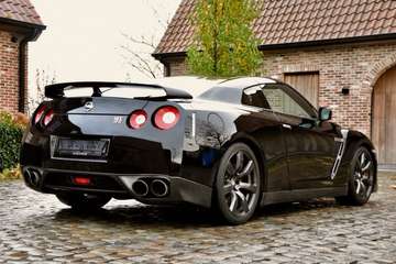 GT-R Black Edition **COLLECTORS ITEM**