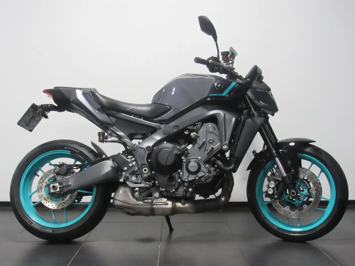 Yamaha MT-09 ABS Grijs - 1