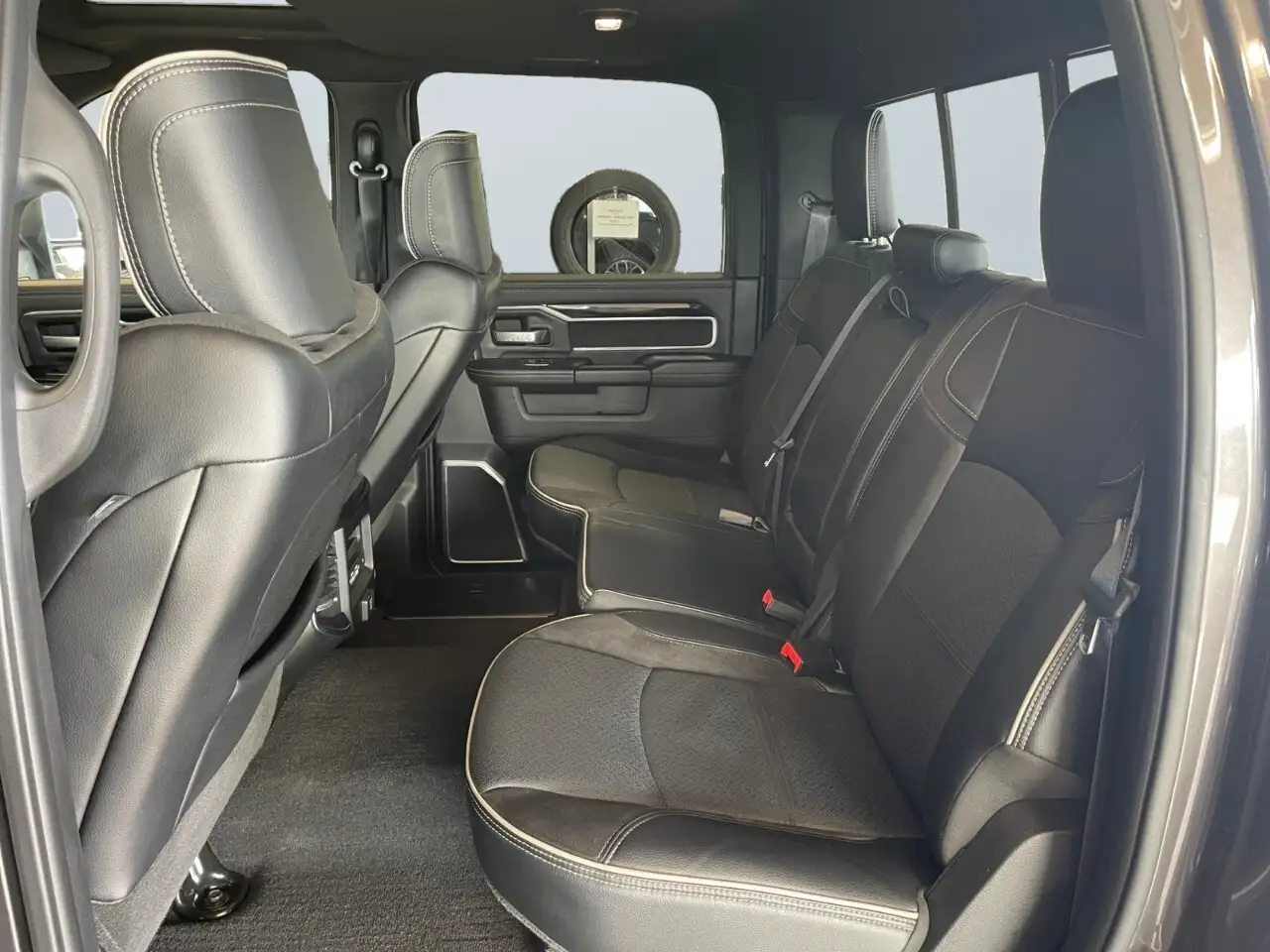 RAM 3500 снимка RAM 3500