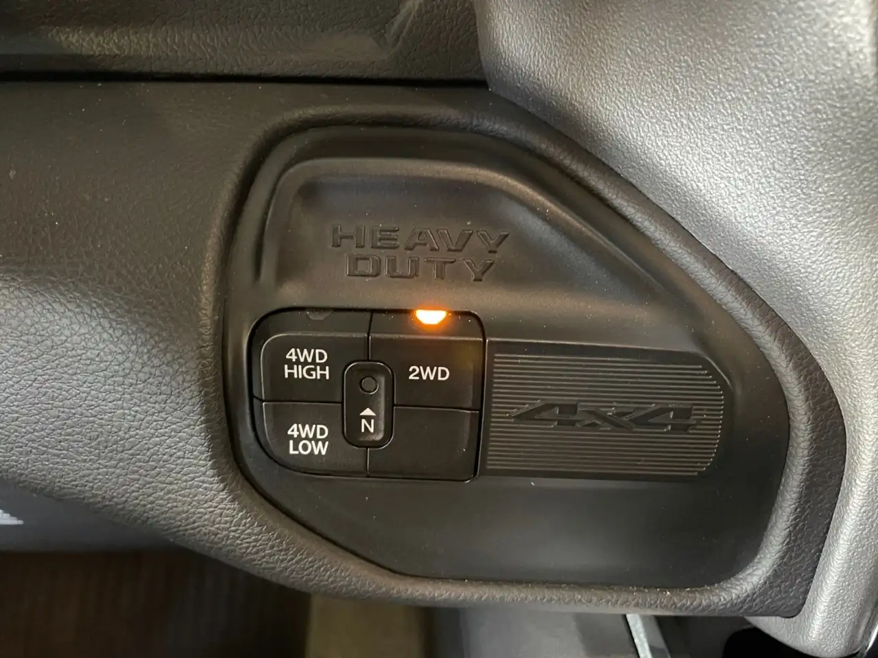 RAM 3500 снимка RAM 3500