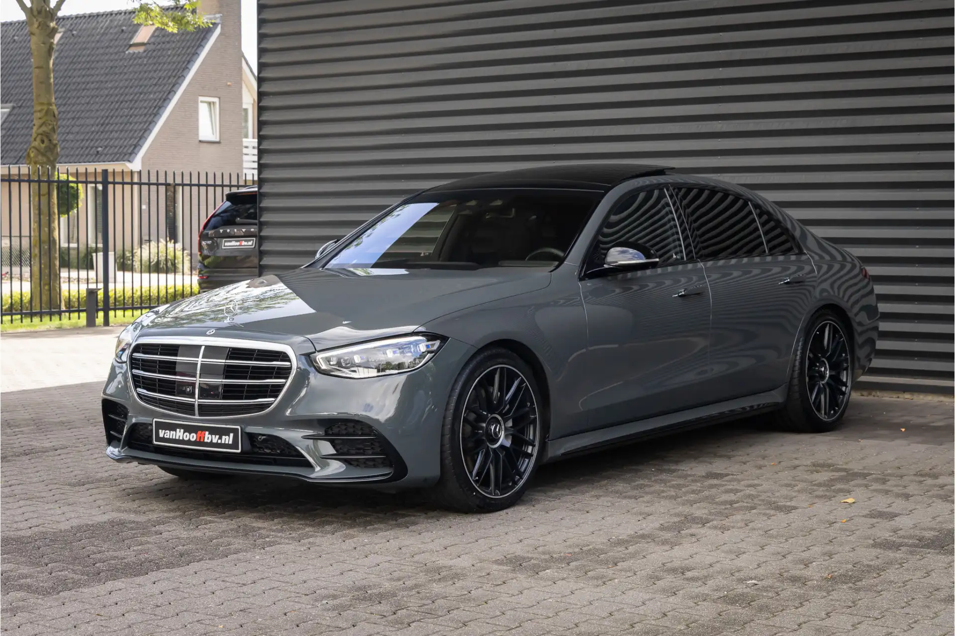 Mercedes-Benz S-Class S 500 2023 회색 사진 4