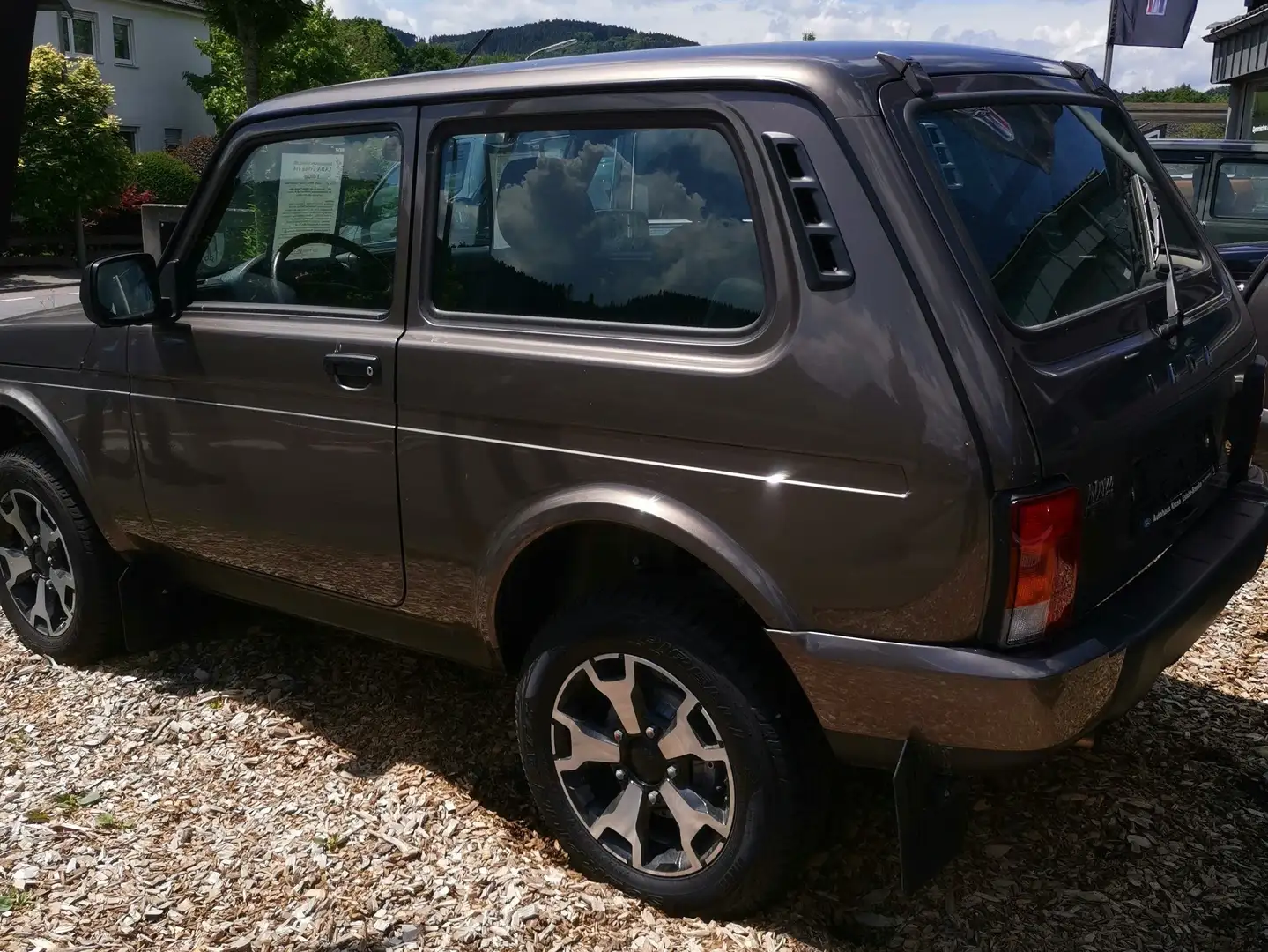 Lada 4x4 Lada 4x4 Urban Braun - 2