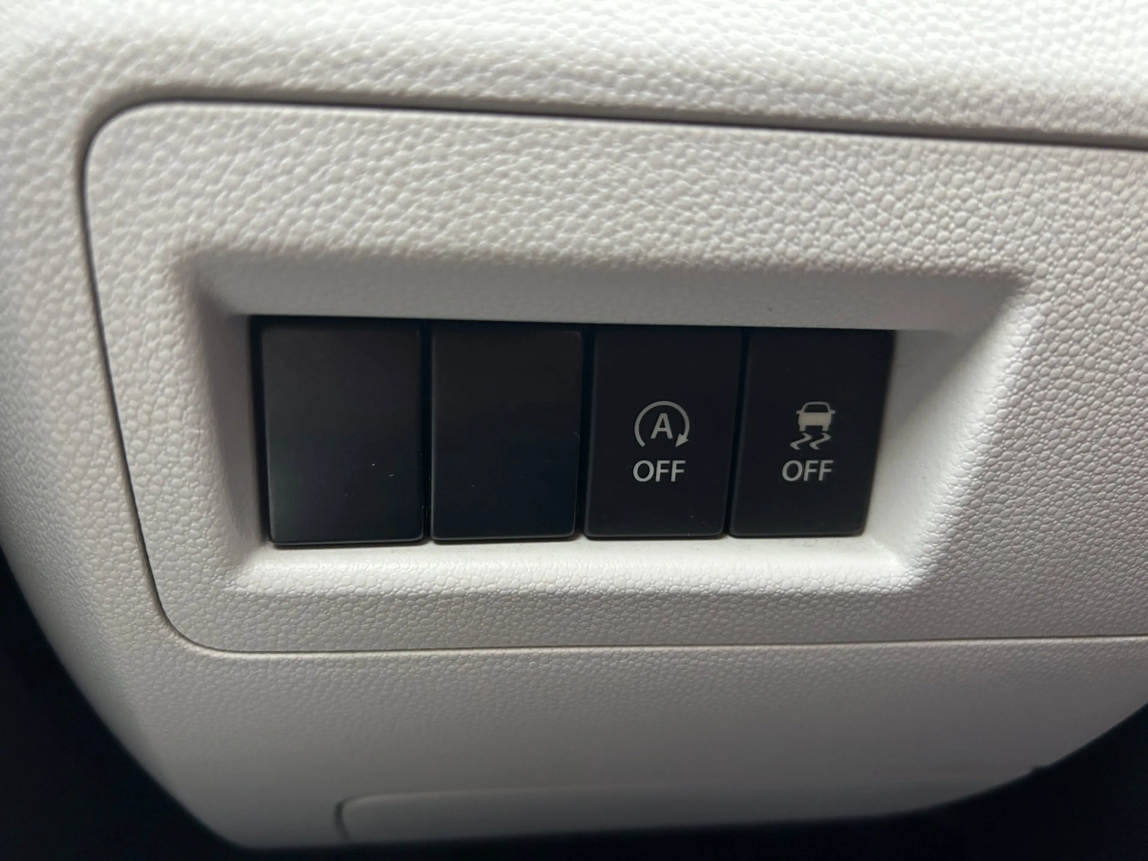 Suzuki Ignis 1.2 Smart Hybrid Select — photo 11