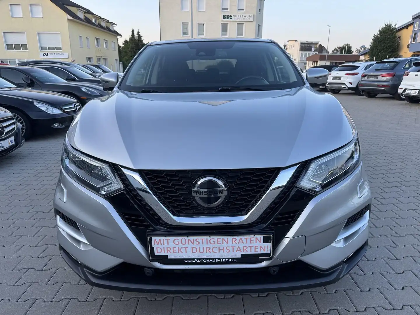 Nissan Qashqai N-Connecta 1.Hand/St. Heizung/NAVI/PDC+KAMERA/SHZ Silber - 2