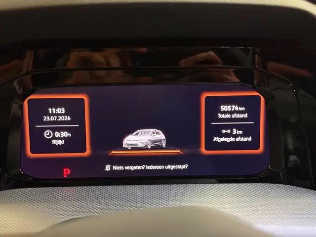 Volkswagen Golf view 25