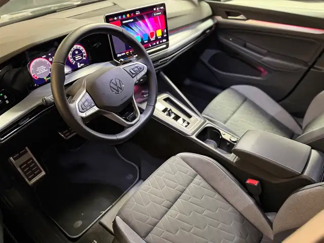 Volkswagen Golf view 12