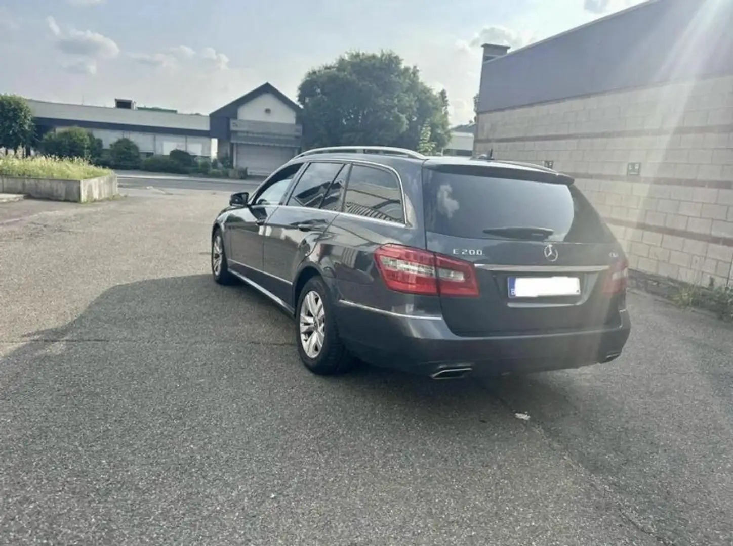 Mercedes-Benz E 200 classe e 2012 prêt à immatriculer - 1