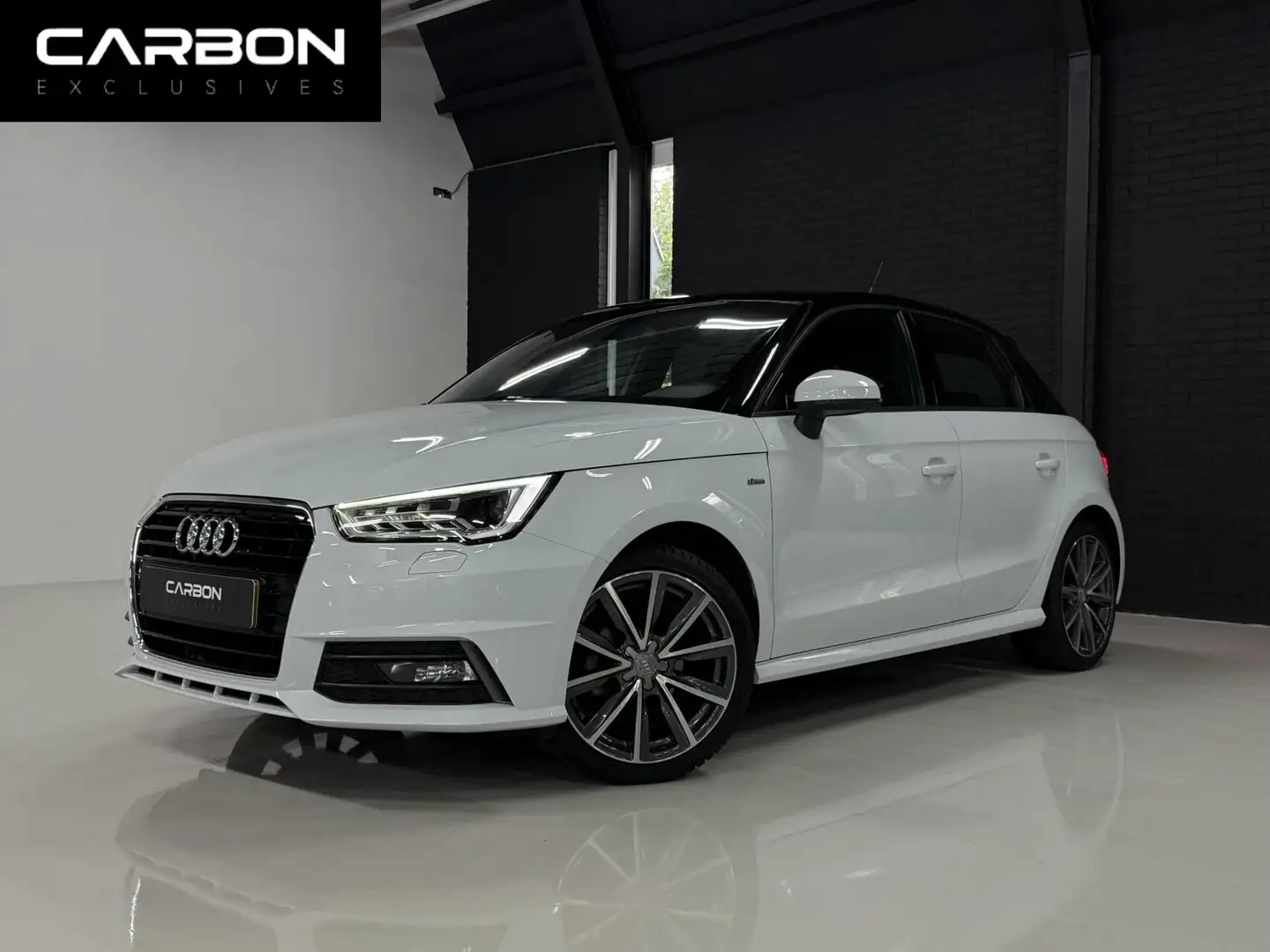 Audi A1 Sportback 1.0 TFSI | Automaat | 2x S-Line | NL | P Wit - 1
