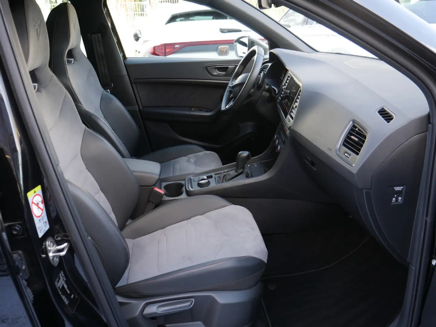 CUPRA Ateca 2.0 TSI VZ 4Drive TRIBE Edition BREMBO Schwarz - 2