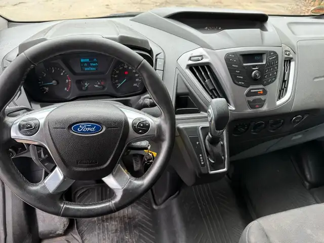 Ford Tourneo Custom view 21
