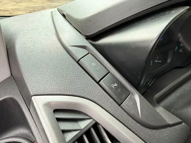 Ford Tourneo Custom view 14