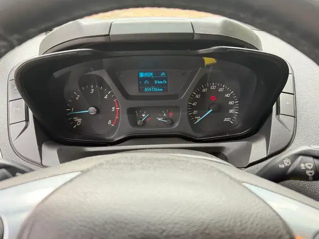 Ford Tourneo Custom view 11