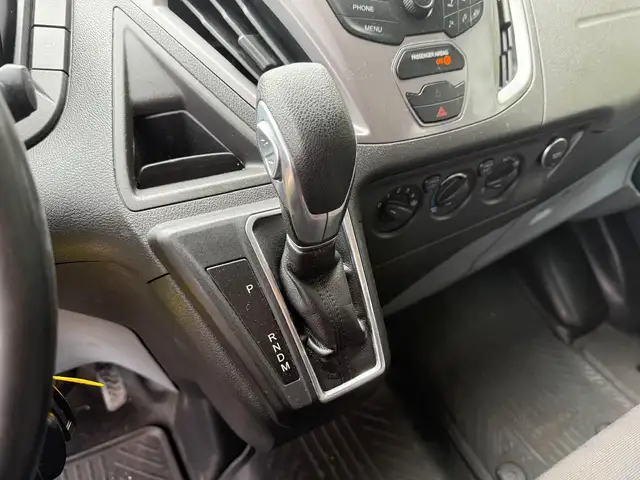 Ford Tourneo Custom view 18