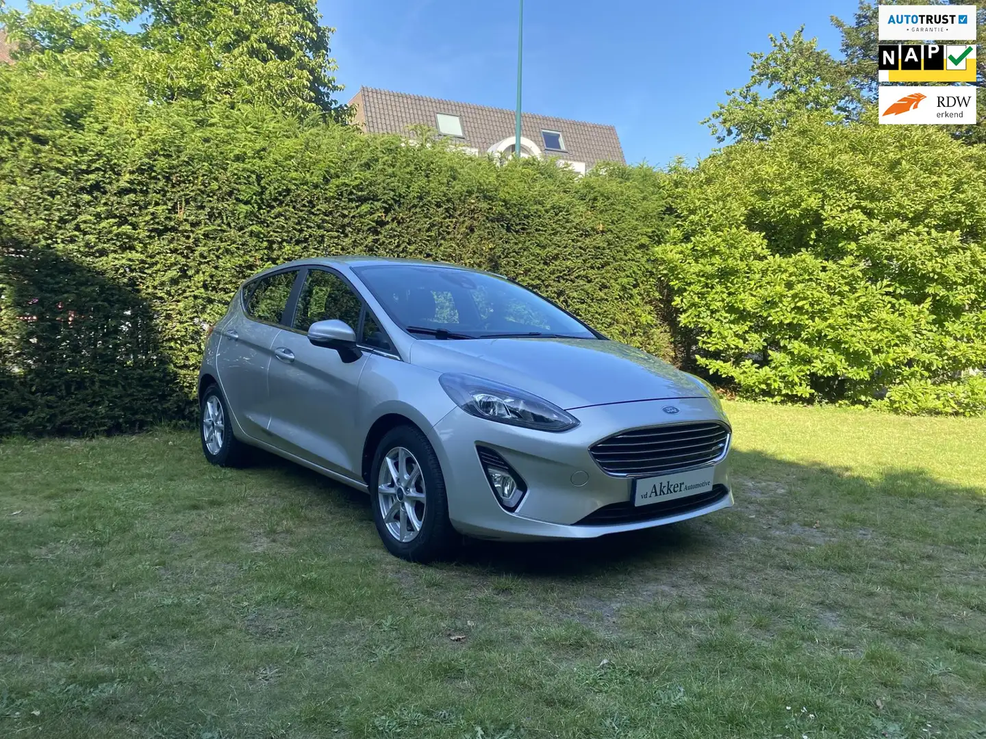 Ford Fiesta 1.0 EcoBoost Titanium I Apple I ACC I Parkeersenso Grijs - 1