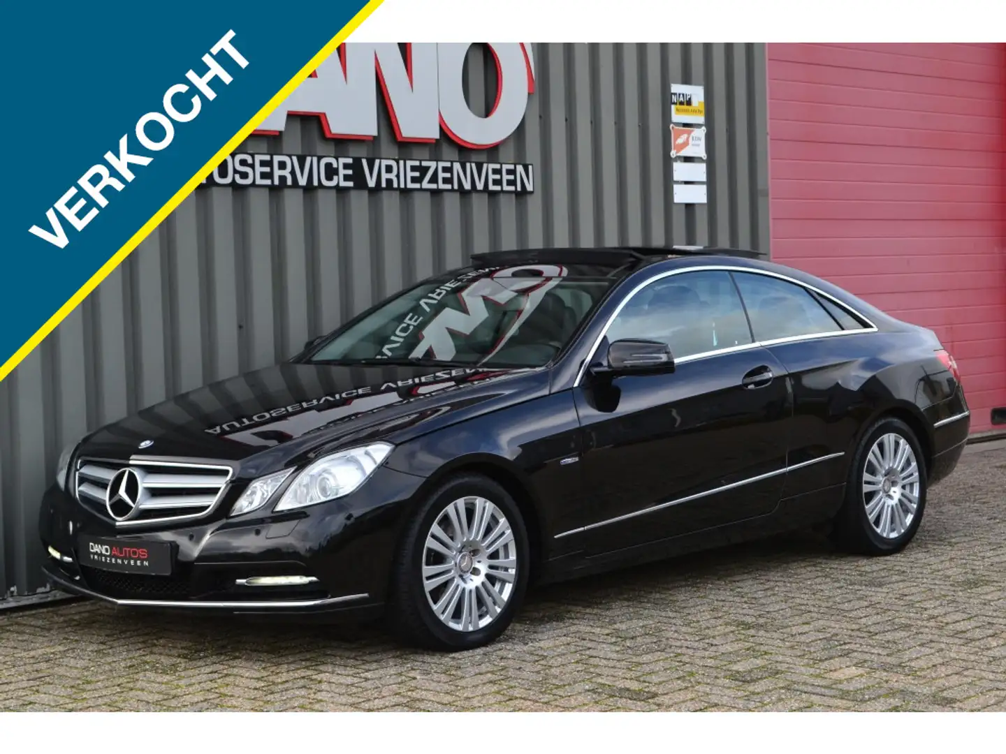 Mercedes-Benz E 220 Coupé CDI Elegance Leer/Pano/Xenon/Trekhaak Zwart - 1