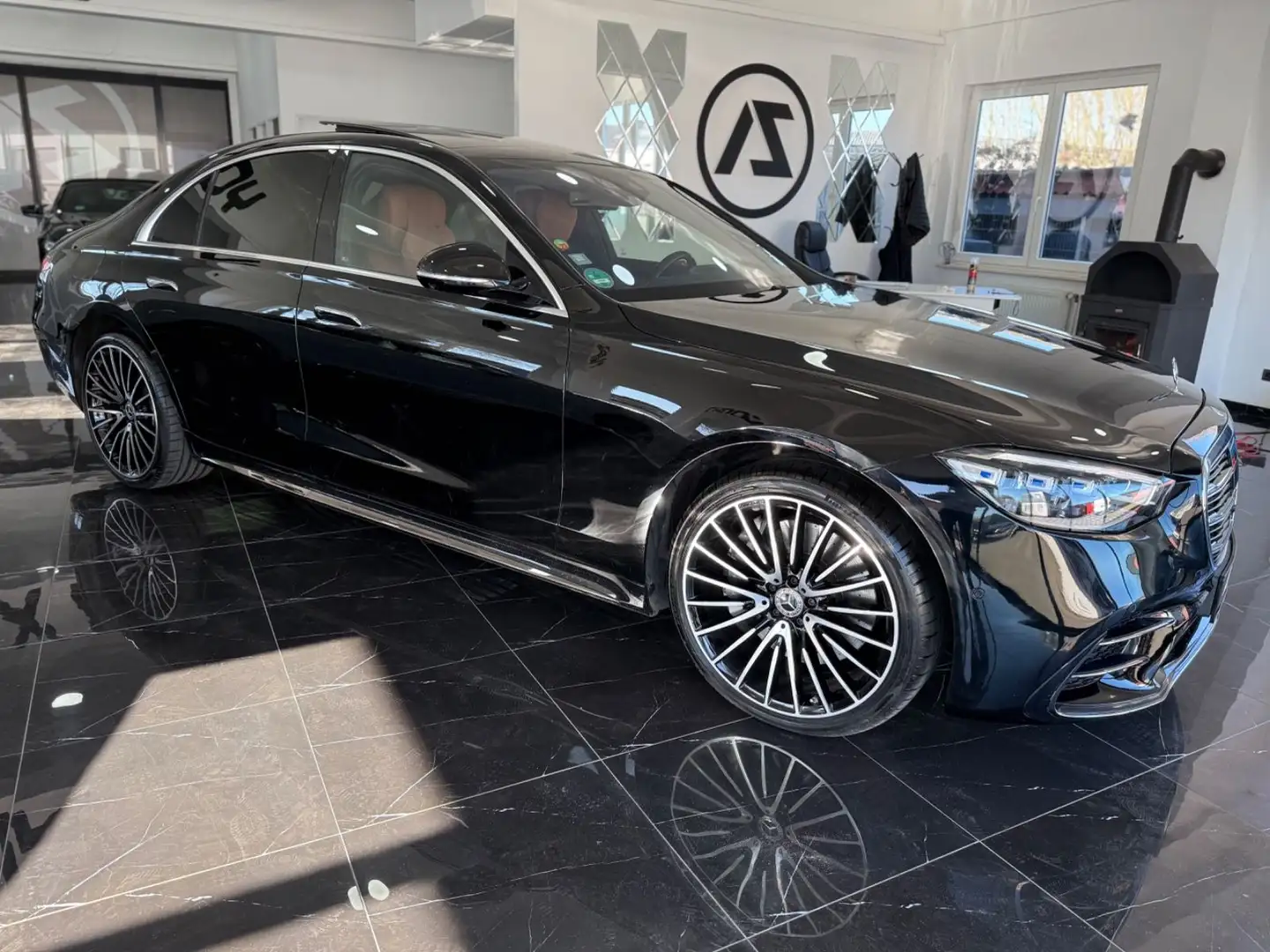 Mercedes-Benz S 500 4M AMG Line Bur Pano Distr Sthzg HUD 21" Negru - 2